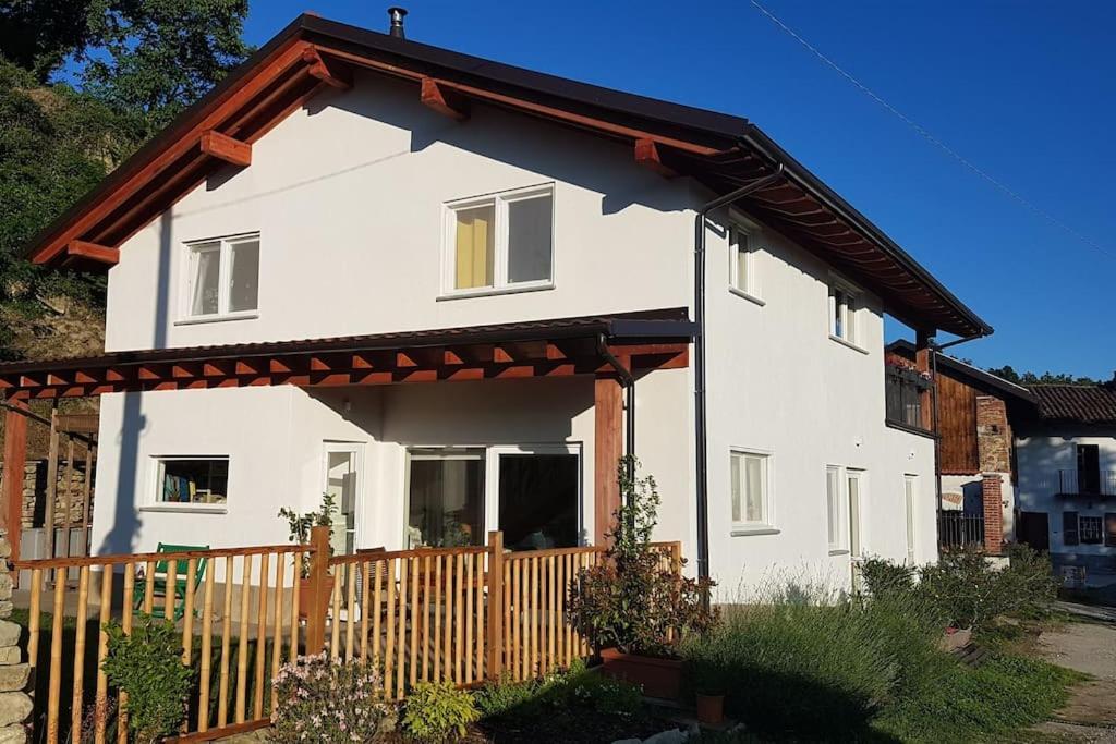 Casa Vacanza Mattirolo - Castagneto Po Esterno foto